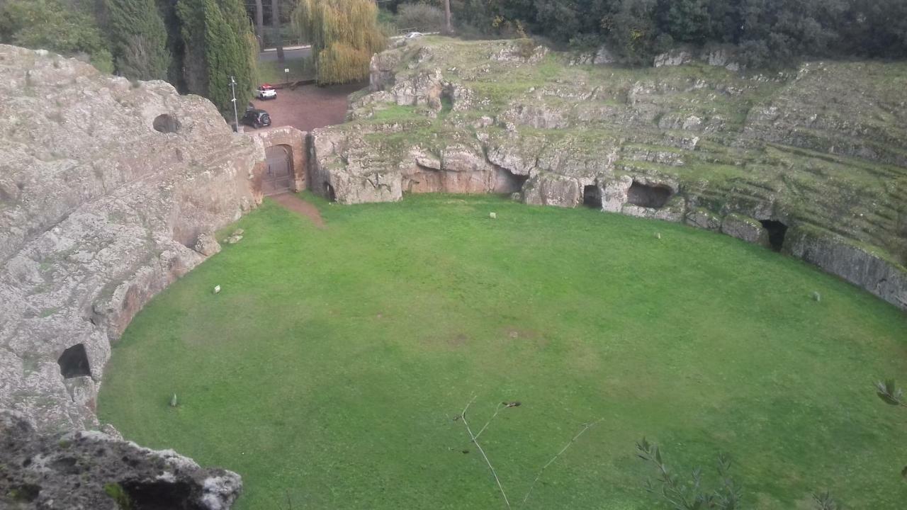Alloggio Turistico Sutri Exterior foto